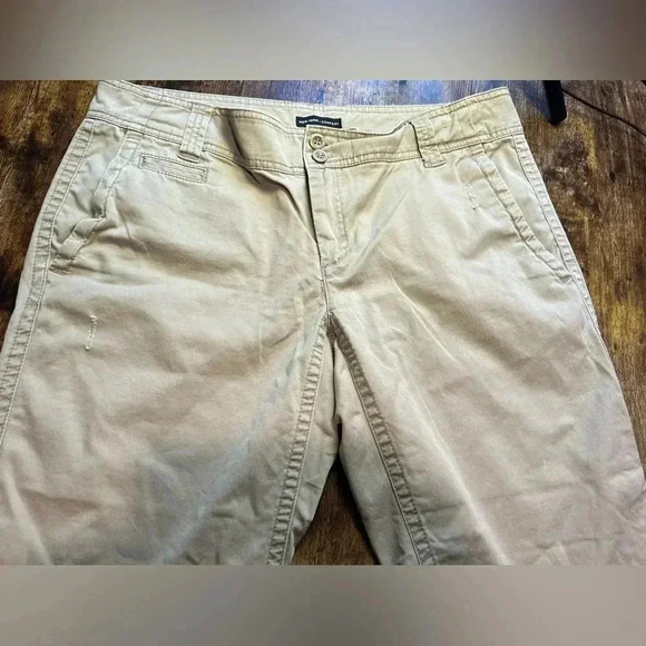 NEW YORK & COMPANY | ladies distressed khaki pants. Size: 10 - Picture 5 of 15